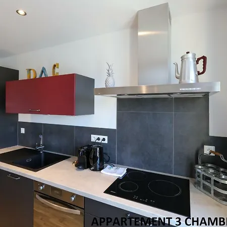 Grands Avec Parking Proche Centre *