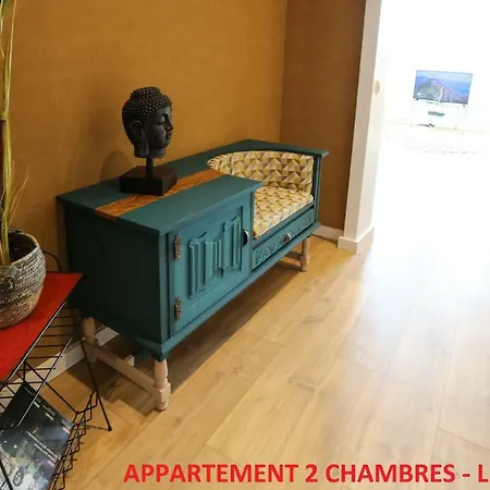 Grands Avec Parking Proche Centre Apartmán